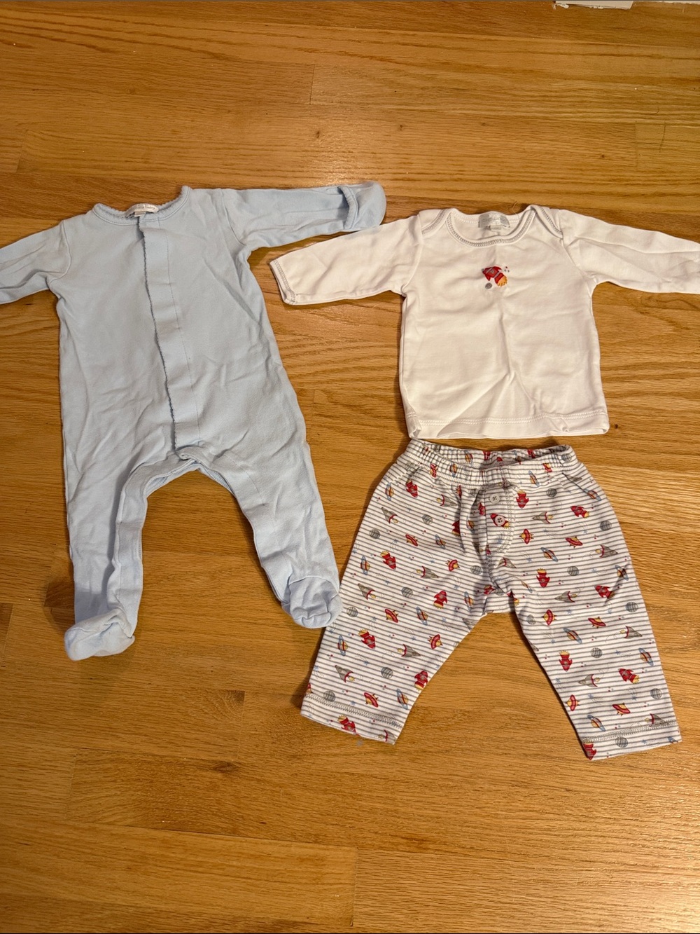 Magnolia Baby 3 pc baby infant 100% pima cotton layette set. size 3 months